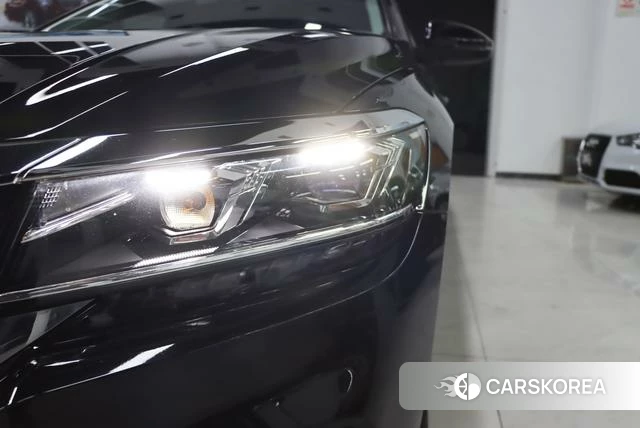 Volkswagen Passat id 4272742 из Китая 17