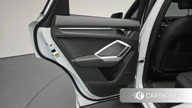 Audi Q3 (F3) id 4528597 из Кореи 17