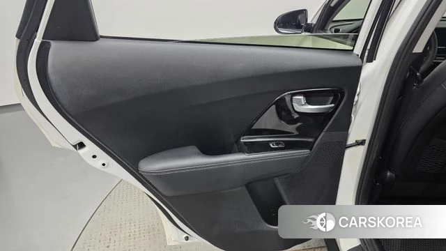 Kia The New Niro id 4397010 из Кореи 17