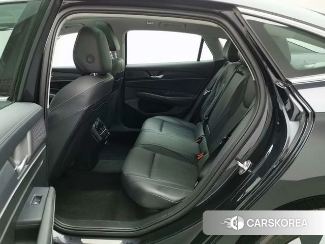 Volkswagen Passat id 4348599 из Китая 17
