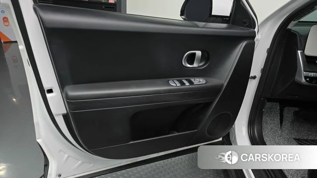 Hyundai Ionic 5 id 4906418 из Кореи 17