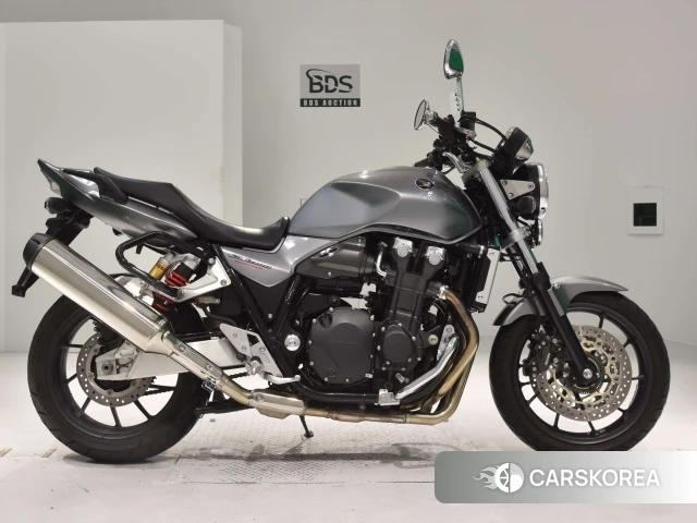 Проданный Honda CB1300SF 2015 из Японии