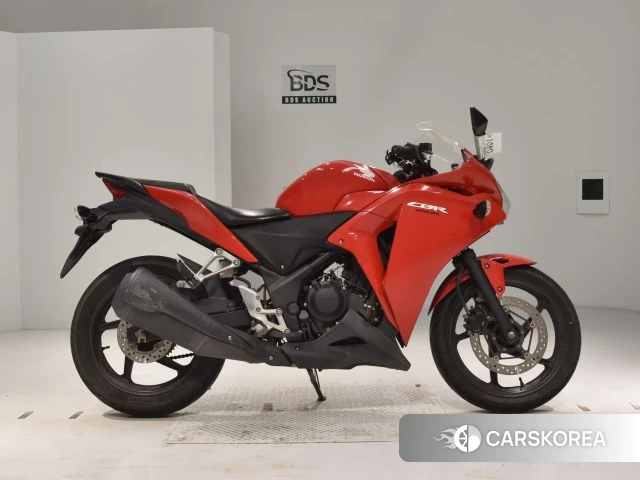 Проданный Honda CBR250R 2013 из Японии, фото 2