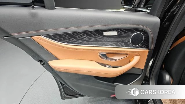Mercedes-Benz E-Class W213 id 4224318 из Кореи 17