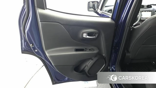 Jeep Renegade id 4490077 из Кореи 17