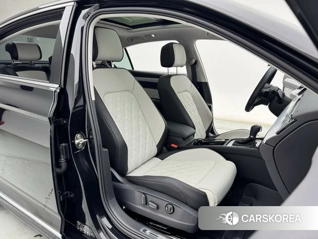Volkswagen Magotan id 4258663 из Китая 17