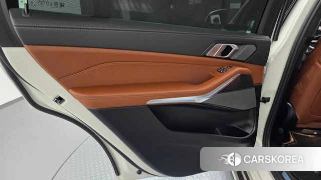 BMW X7 (G07) id 4532937 из Кореи 17