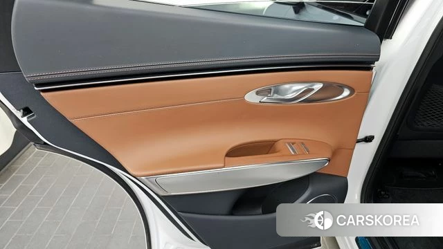 Genesis GV70 id 4409205 из Кореи 17