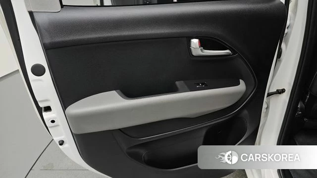 Kia The New Kia Ray id 4443022 из Кореи 17