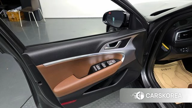 Genesis G70 id 4363094 из Кореи 17