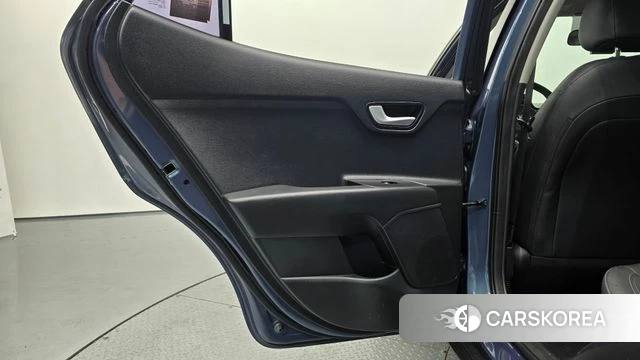 Kia Stonic id 4563396 из Кореи 17