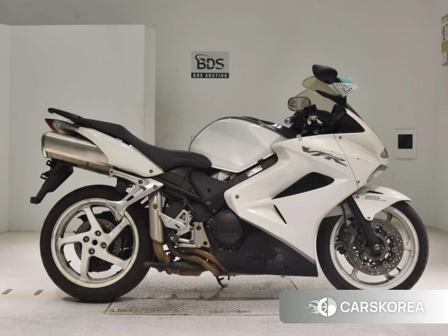 Проданный Honda VFR800 2012 из Японии