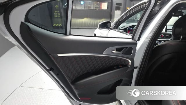 Genesis G70 id 4482956 из Кореи 17