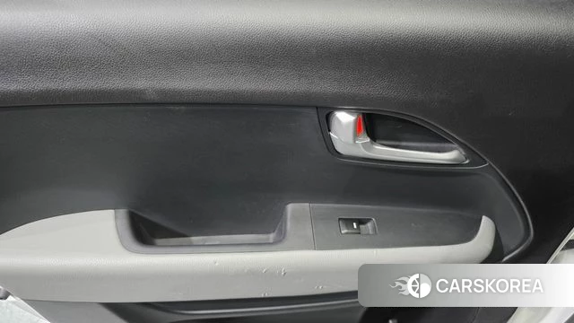 Kia The New Kia Ray id 4555441 из Кореи 17
