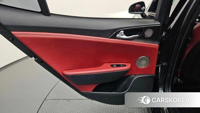 Kia Stinger id 4435278 из Кореи 17