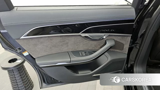 Audi A8 (D5) id 4244581 из Кореи 17