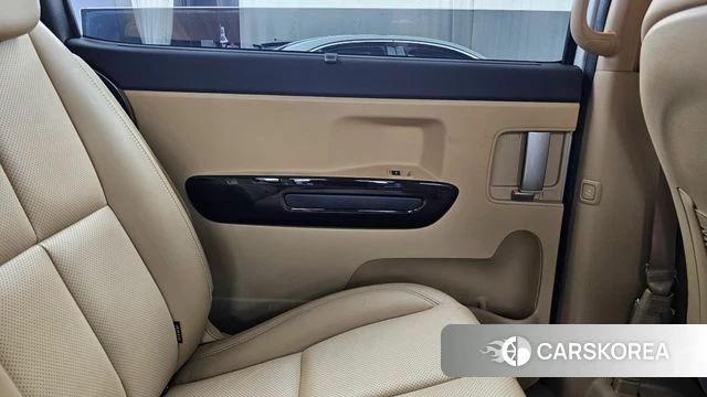 Kia All New Carnival id 4536677 из Кореи 17