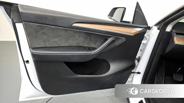Tesla Model Y id 4442906 из Кореи 17