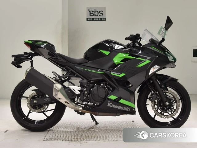 Проданный Kawasaki NINJA 400 2019 из Японии, фото 2
