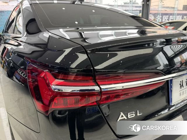 Audi A6L id 4365635 из Китая 17