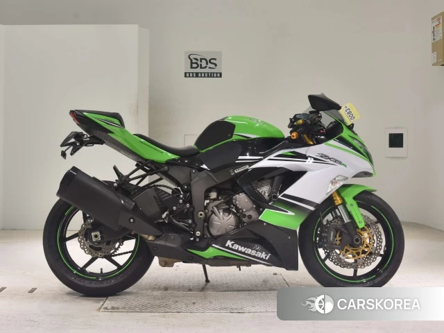 Проданный Kawasaki ZX-6R NINJA ABS 2015 из Японии