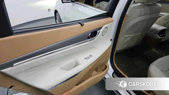 Hyundai The New Grandeur IG id 4525009 из Кореи 17