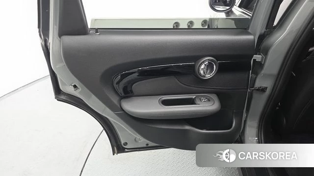 Mini Cooper Clubman id 4688401 из Кореи 17