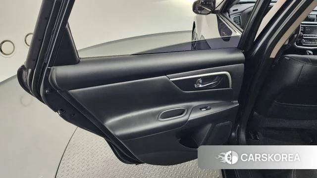Nissan Altima id 4424975 из Кореи 17