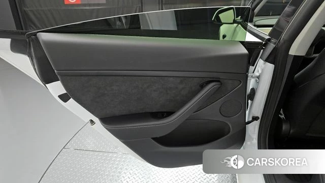 Tesla Model 3 id 4716165 из Кореи 17