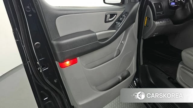 Hyundai The New Grand Starex id 4423878 из Кореи 17