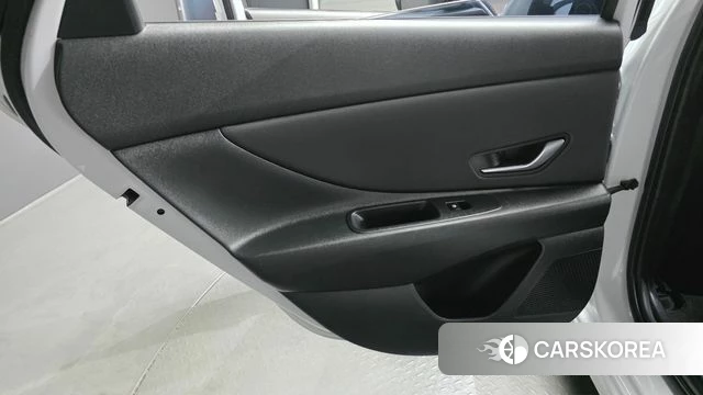 Hyundai Avante Hybrid (CN7) id 4517950 из Кореи 17