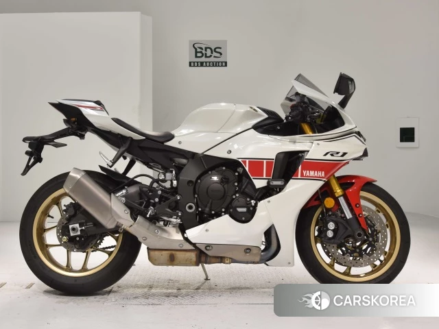 Проданный Yamaha YZF-R1 2022 из Японии