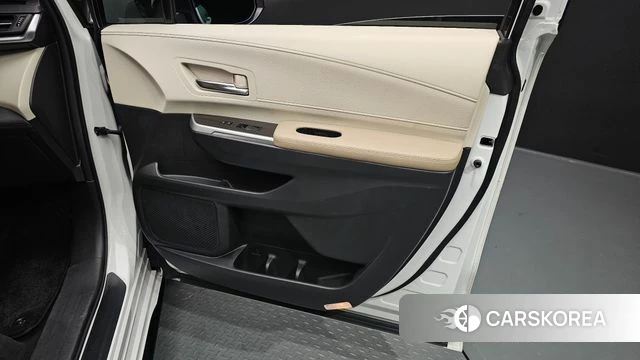 Toyota Sienna 4th Generation id 4835718 из Кореи 17