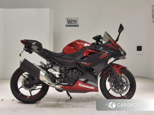 Проданный Kawasaki NINJA 400 2019 из Японии