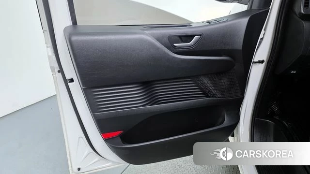 Hyundai Staria id 4249990 из Кореи 17