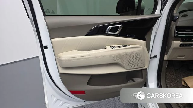 Kia The New Carnival 4th Generation id 4871185 из Кореи 17