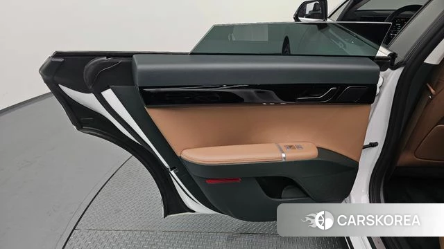 Hyundai Grandeur Hybrid (GN7) id 4408419 из Кореи 17