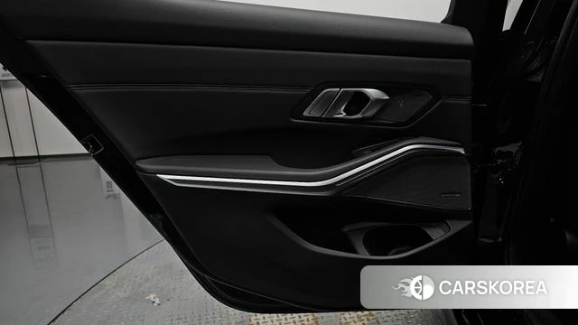 BMW 3 Series (G20) id 4562311 из Кореи 17