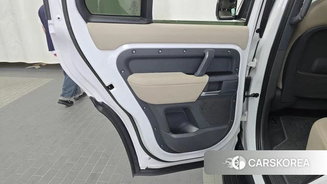 Land Rover Defender (L663) id 4848165 из Кореи 17