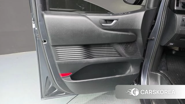 Hyundai Staria id 4518316 из Кореи 17