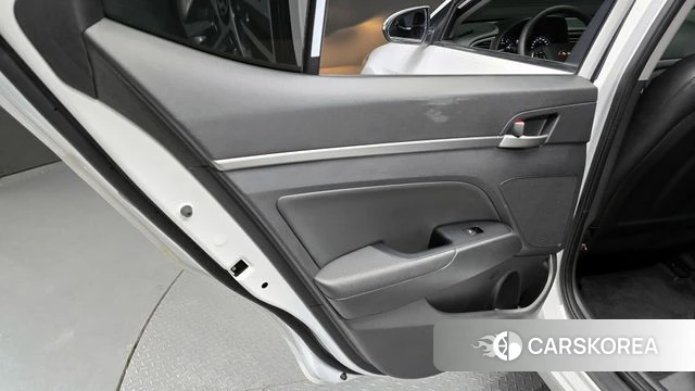 Hyundai Avante AD id 4397783 из Кореи 17