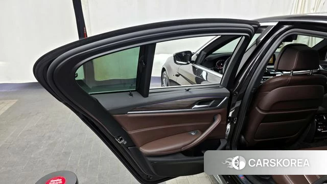 BMW 5 Series (G30) id 4225080 из Кореи 17