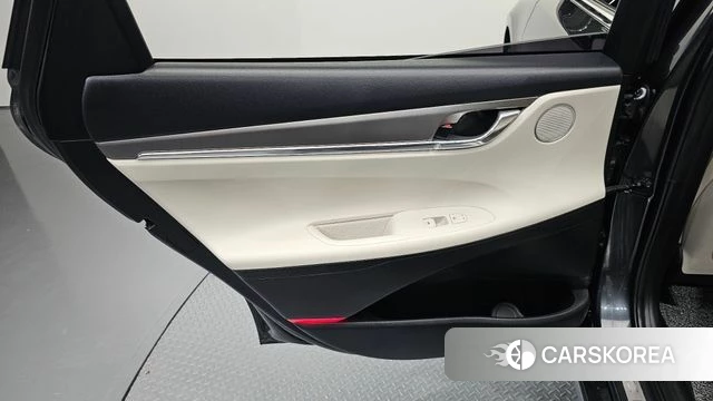 Hyundai The New Grandeur IG Hybrid id 4764332 из Кореи 17