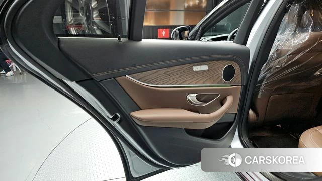 Mercedes-Benz E-Class W213 id 4323425 из Кореи 17