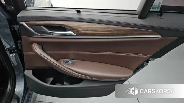 BMW 5 Series (G30) id 4225347 из Кореи 17