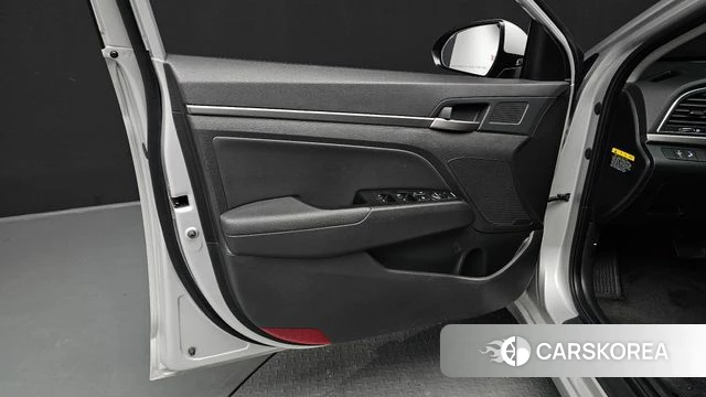 Hyundai Avante AD id 4587482 из Кореи 17