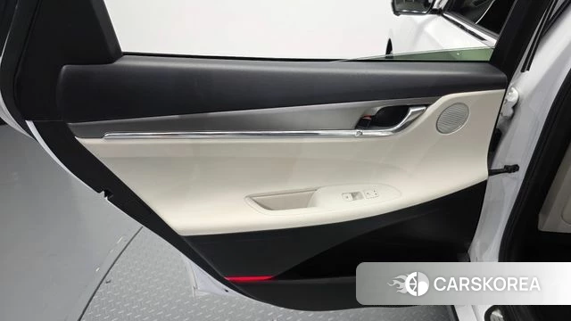 Hyundai The New Grandeur IG Hybrid id 4624968 из Кореи 17