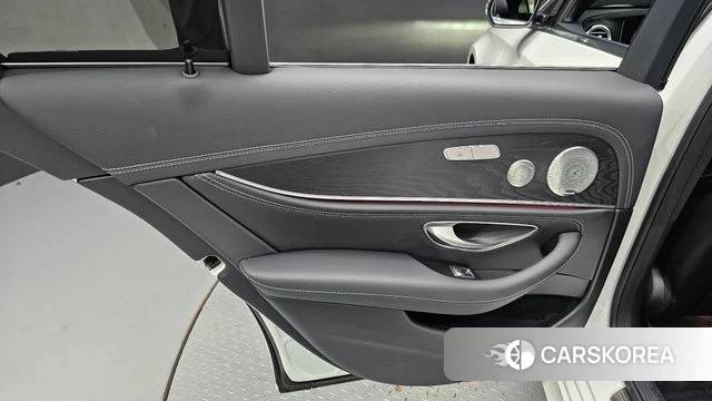 Mercedes-Benz E-Class W213 id 4768188 из Кореи 17