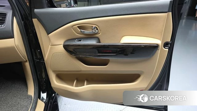 Kia The New Carnival id 4652170 из Кореи 17