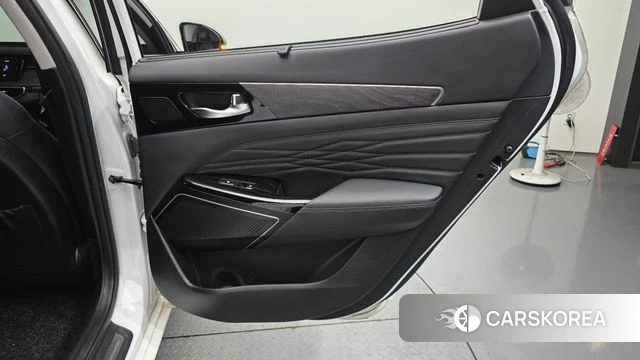 Kia K7 Premier Hybrid id 4595303 из Кореи 17